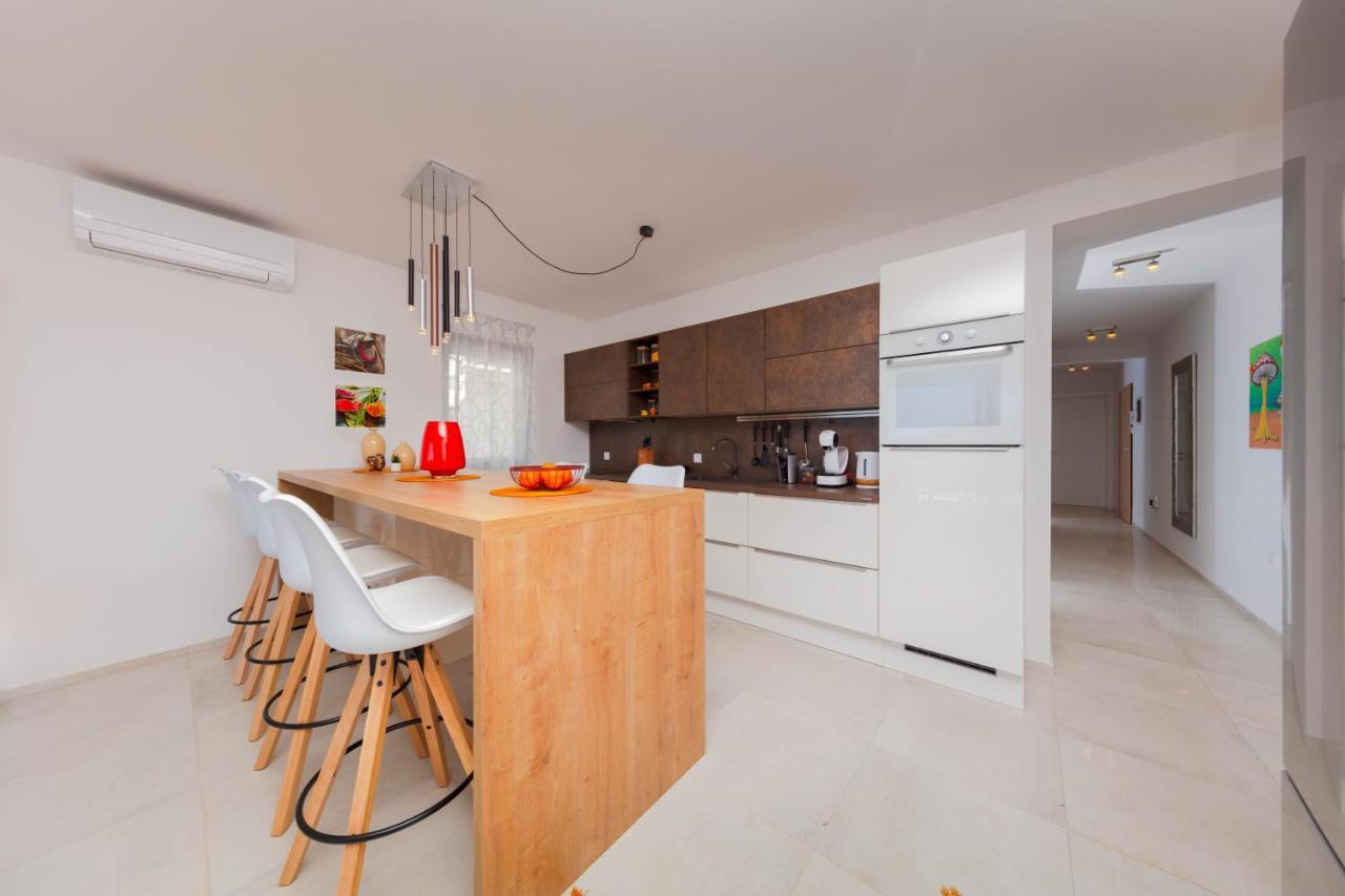 Apartman Oranz Banjole Exteriör bild