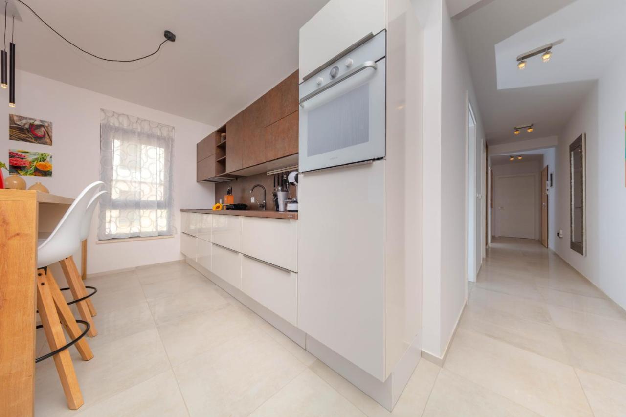 Apartman Oranz Banjole Exteriör bild