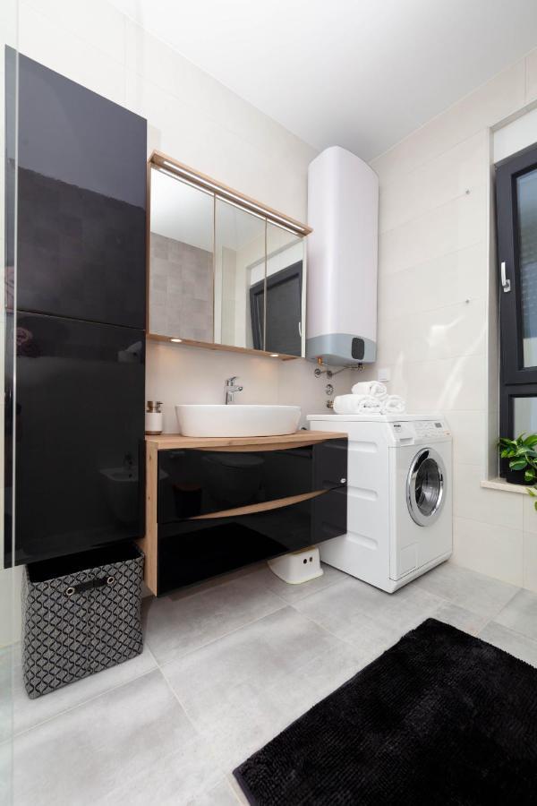 Apartman Oranz Banjole Exteriör bild