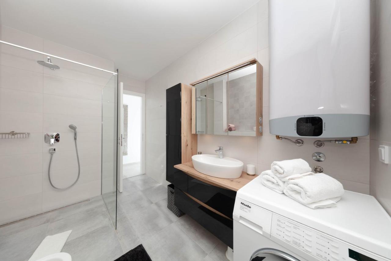 Apartman Oranz Banjole Exteriör bild