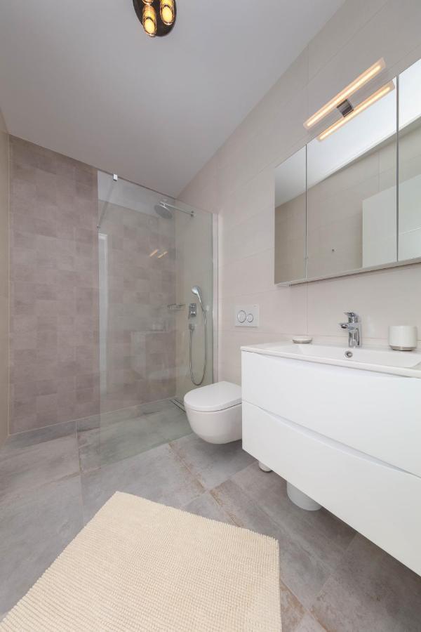 Apartman Oranz Banjole Exteriör bild