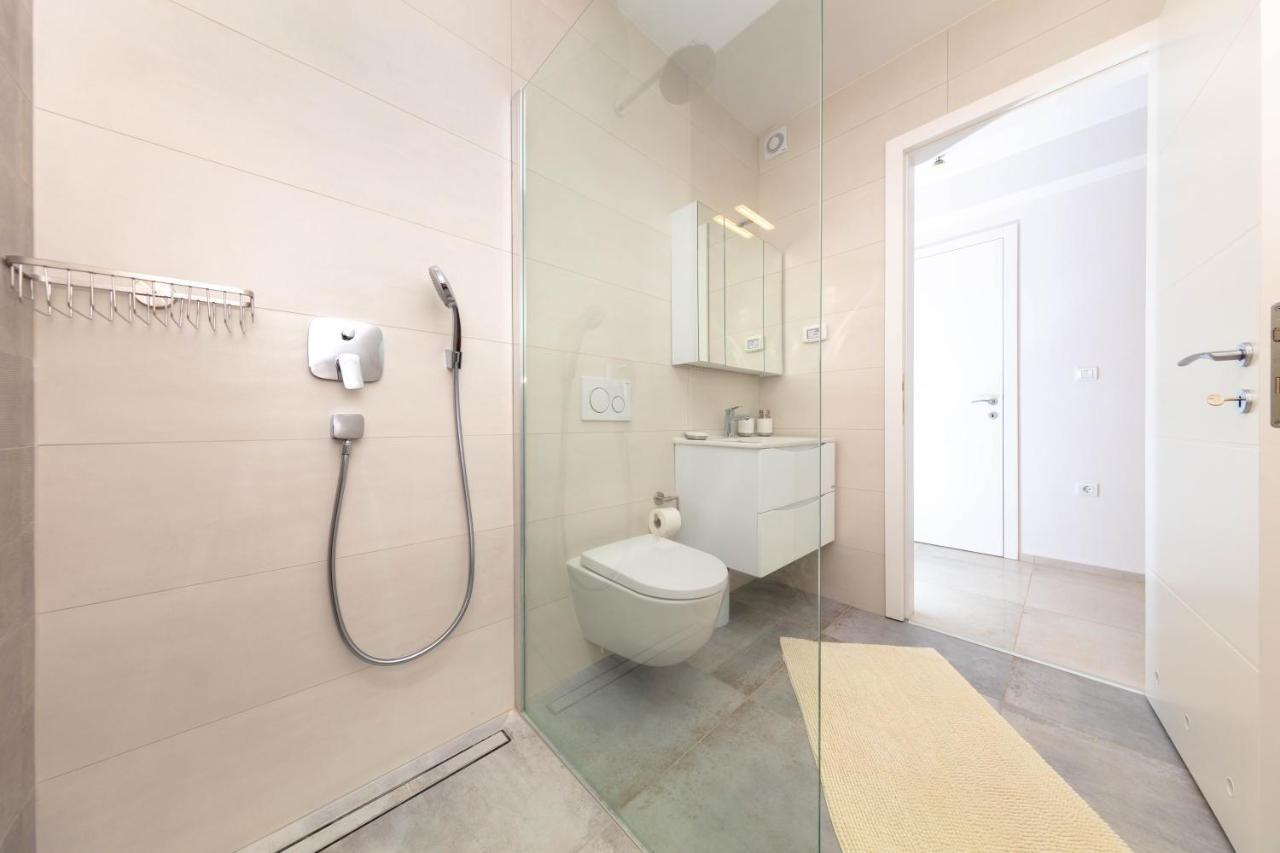 Apartman Oranz Banjole Exteriör bild